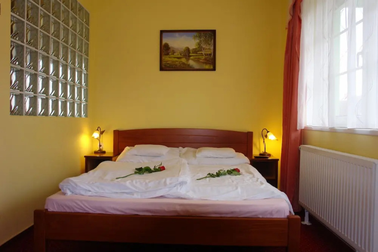 HoldLux Apartmanok