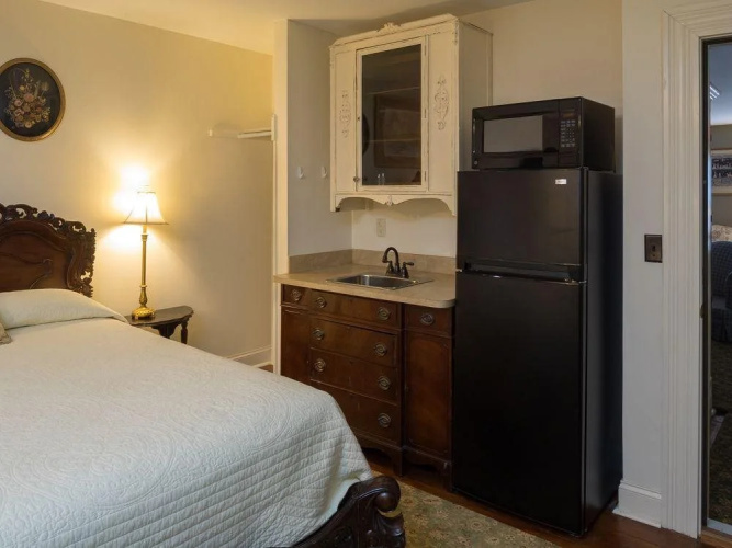 Homestead House B&B