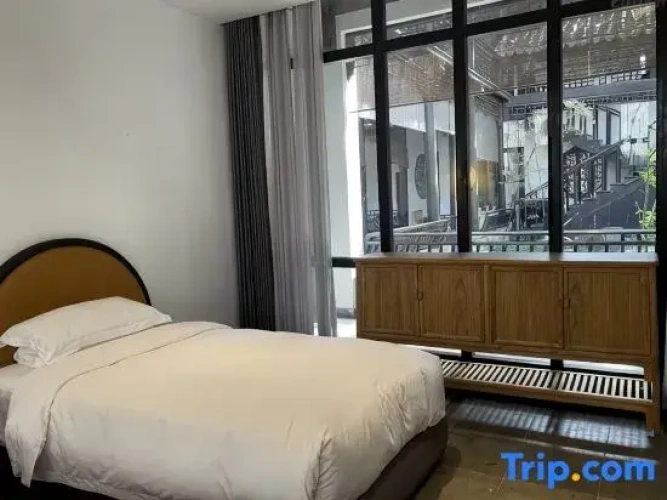 Single Family Suite