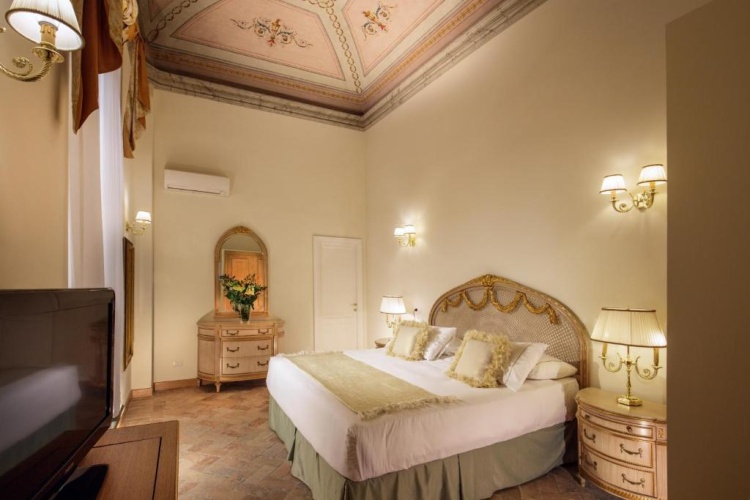 Deluxe Double Suite