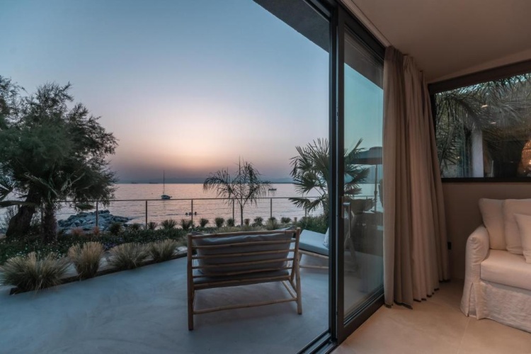 2 Bedrooms Villa