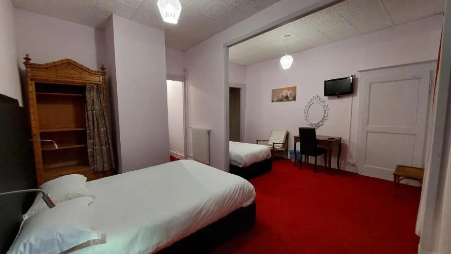 Standard Triple room