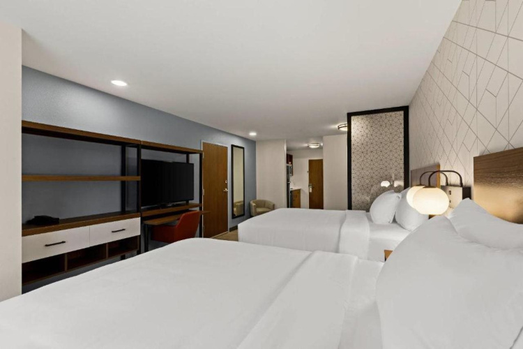 Everhome Suites Denver Airport