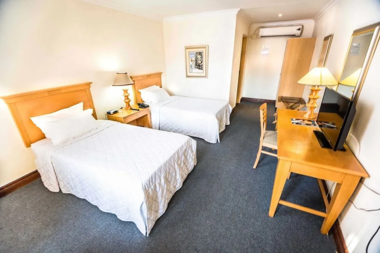 The George Hotel