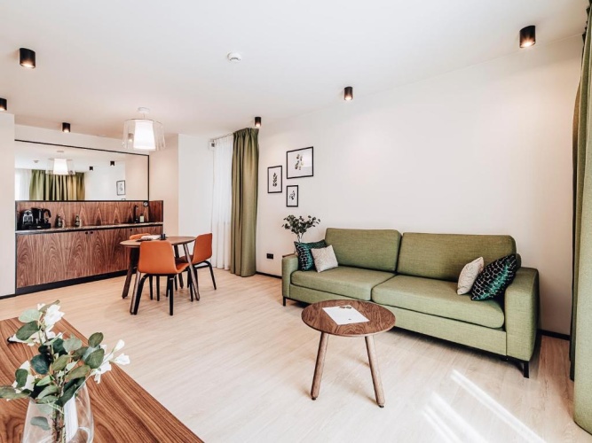 1 Bedroom Apartment