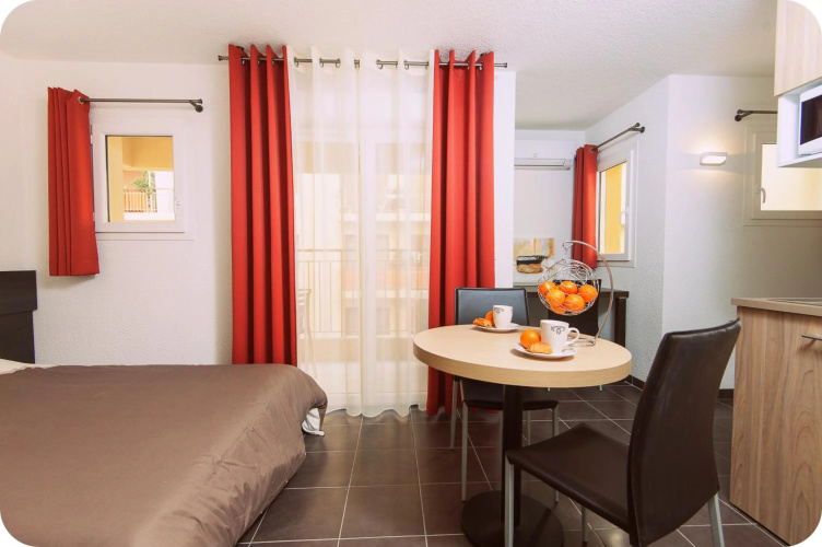 Villa Serafina Apartments