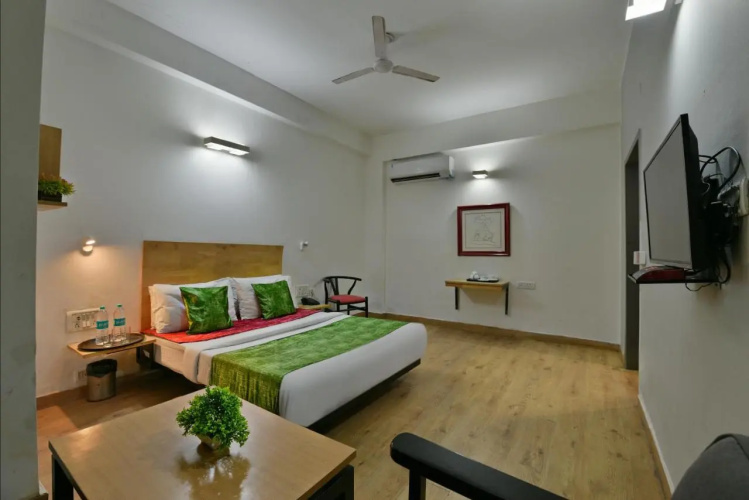 Hotel Admire Inn Sector-51 by ASPL