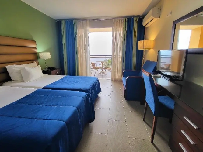 Single room with sea view