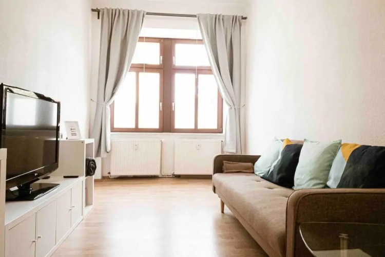 Top moderne Wohnung in Leipziger Altbau - Netflix inklusive