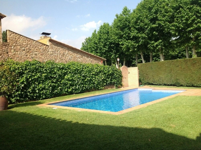 Can Coll Peratallada