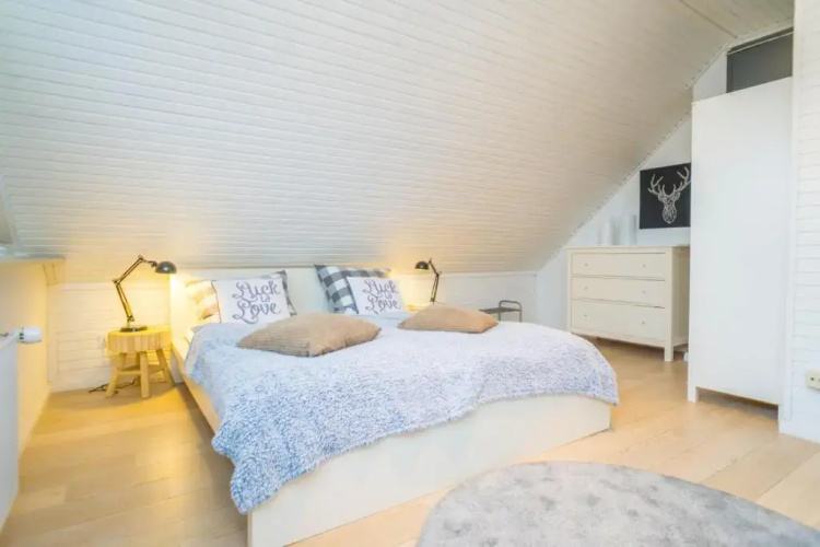 Große Wohnung in perfekter Lage mit Balkon!