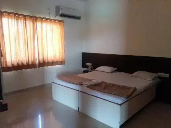 Hotel Ravikiran