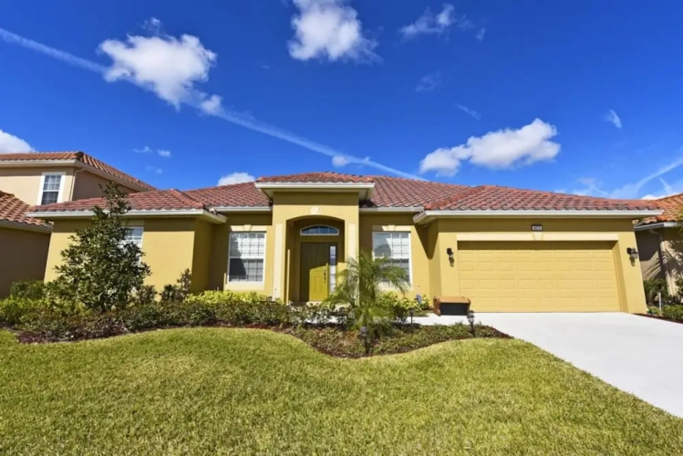 4 Bedrooms Cottage