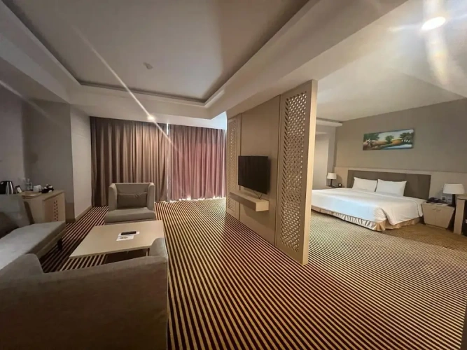 Executive Double Suite with river view