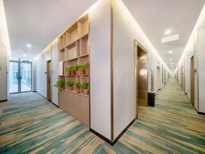 Zuntai Business Hotel