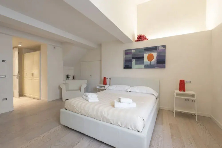 Le Grazie Luxury Apartment by Mmega