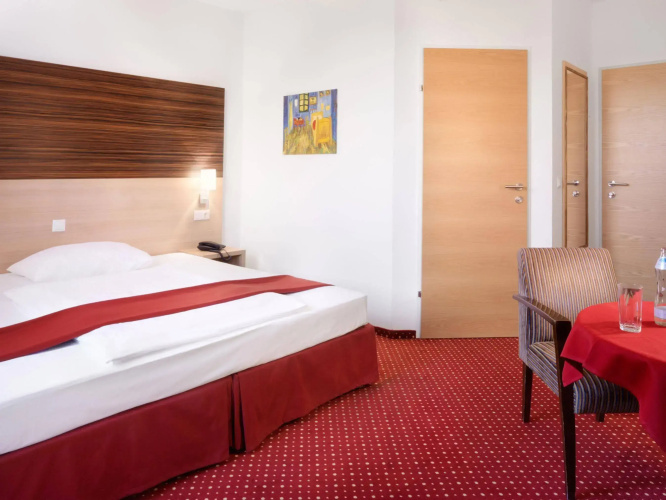 Arion Airport Hotel