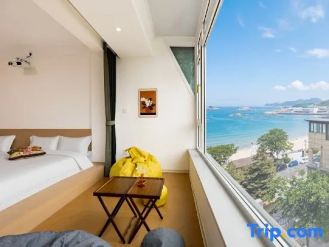 3 Bedrooms Double Suite with balcony and with sea view