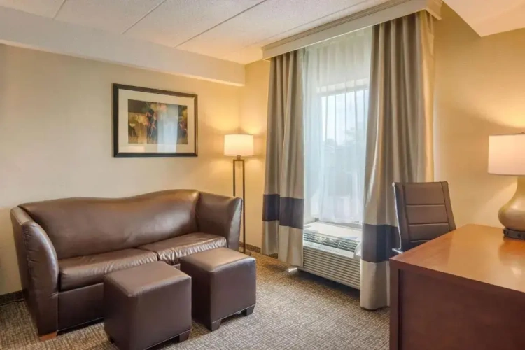Standard Double Suite
