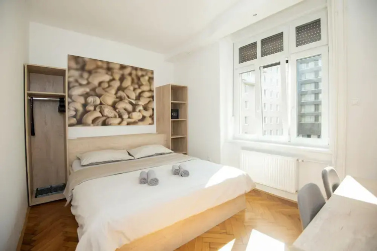 Viva Rooms