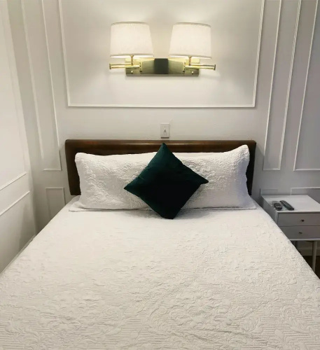 The Brooks Hotel