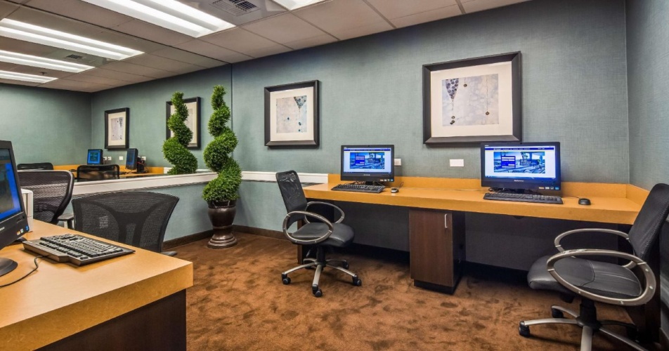 Best Western Plus Marina Gateway Hotel photo 27