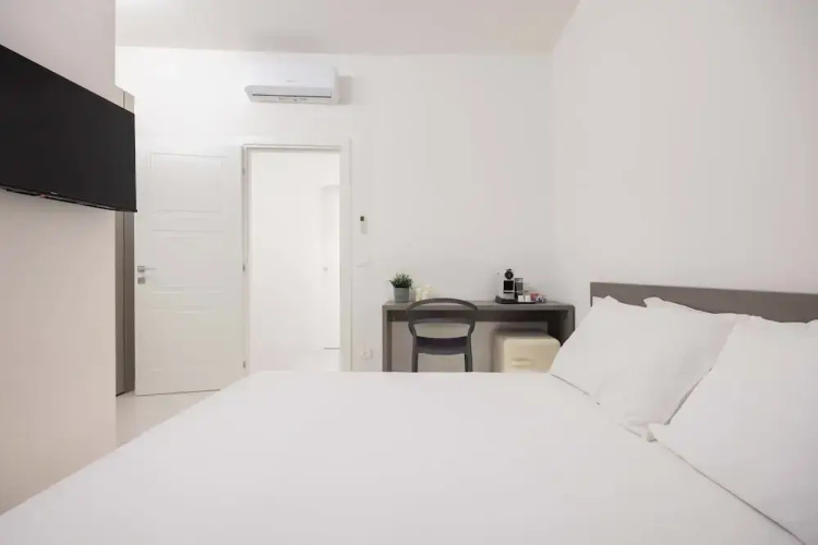 Excelsior Station Suite