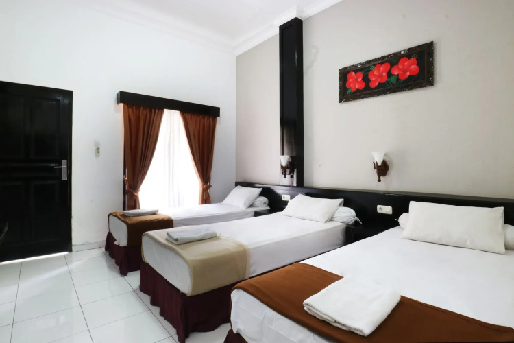 Warapsari Inn