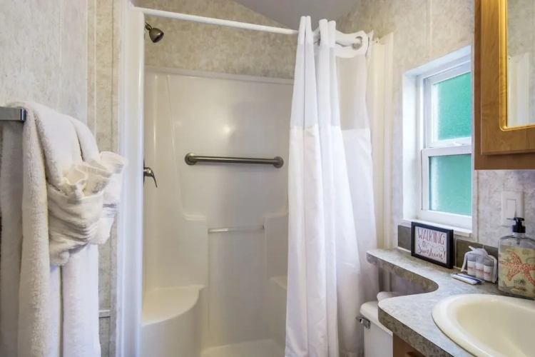 3 Bedrooms Cottage