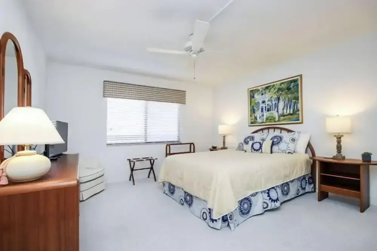 Snug Harbour 312