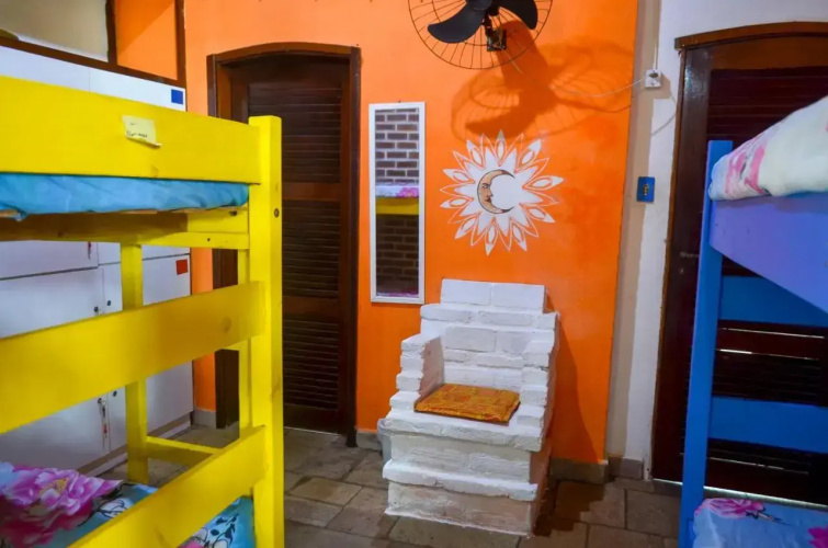 Hostel Ave Rara