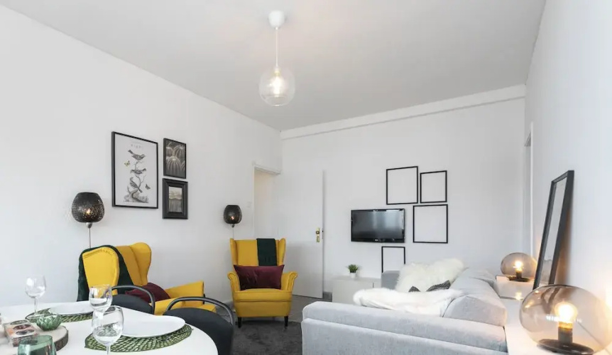 CheckinCheckout - City View Apartment