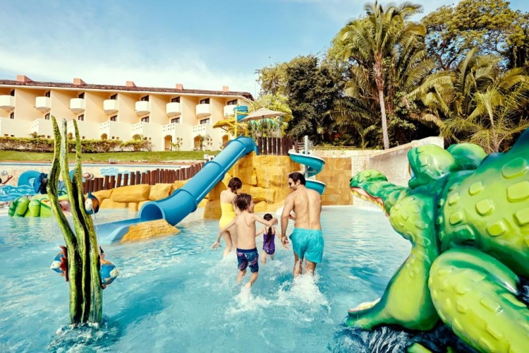 Family Selection at Grand Palladium Vallarta Resort & Spa photo 7
