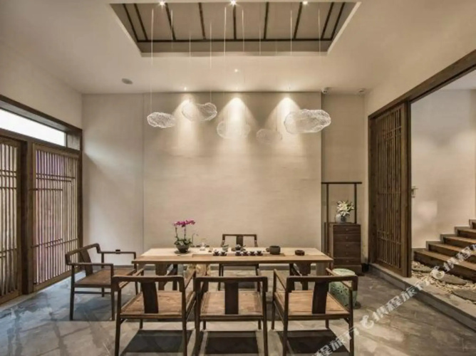 Caiwei Tea-themed homestay(采薇茶茗宿)