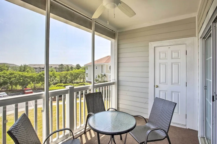 2 Bedrooms Apartment with balcony