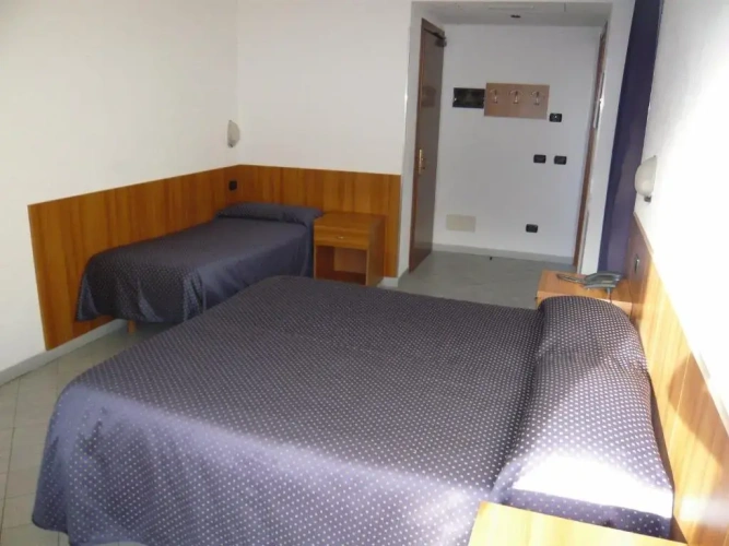 Standard Triple room with balcony