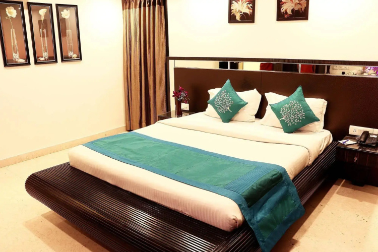 Hotel Aston International