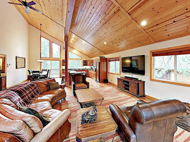 12205 Truckee - 3 Br Home