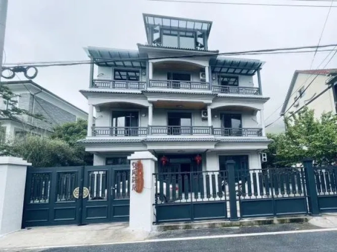 Yueting Qingju Homestay