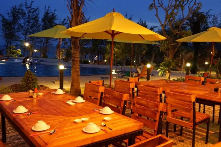 Longhai Channel Beach Resort