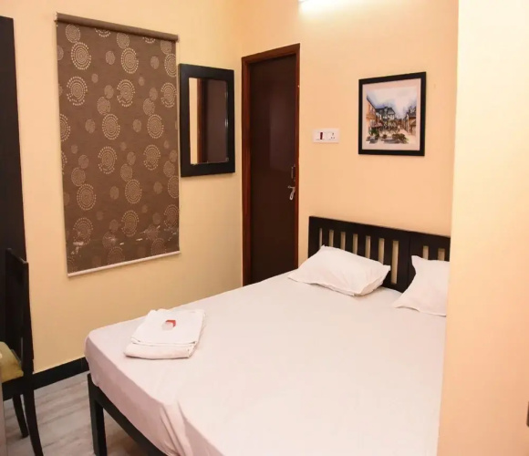 Aishwaryam Deshna Service Apartment