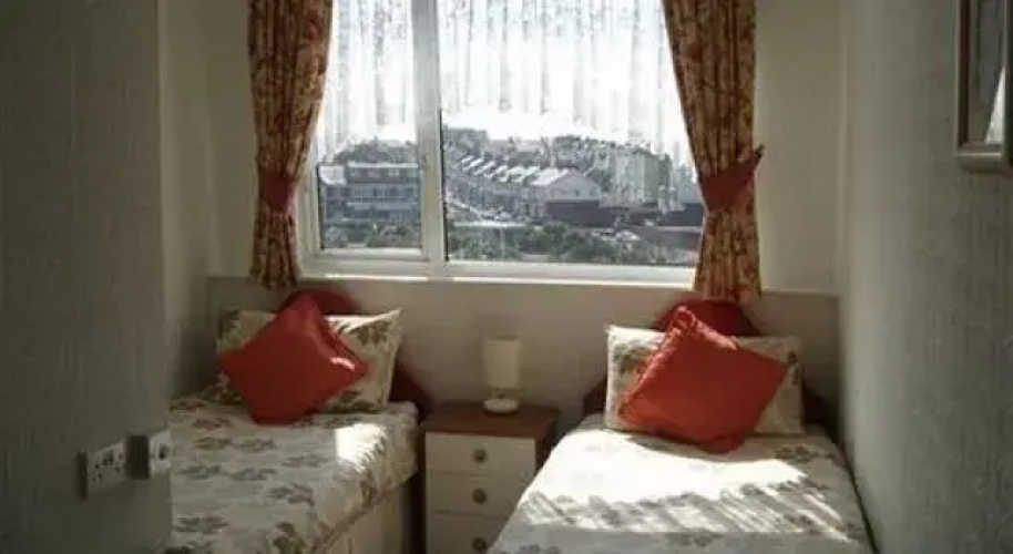 The Pilatus - Guest house