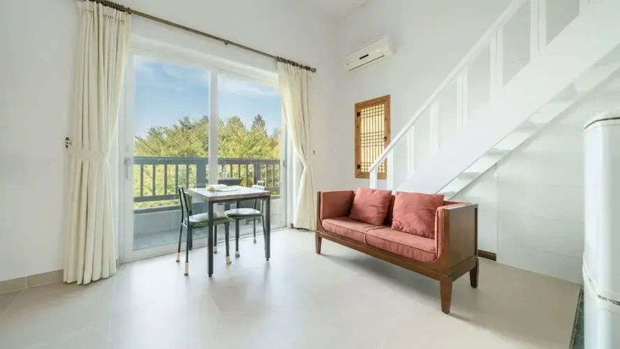 1 Bedroom Standard room with balcony