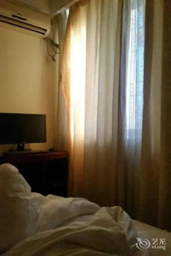 Yijia Express Hotel