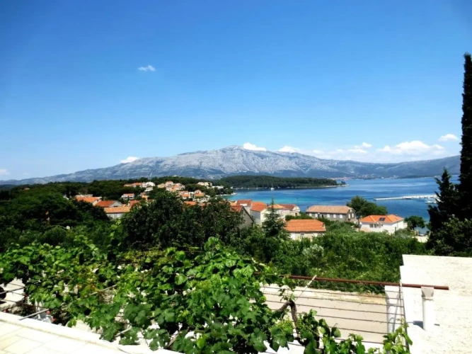 1 Bedroom Apartment with sea view