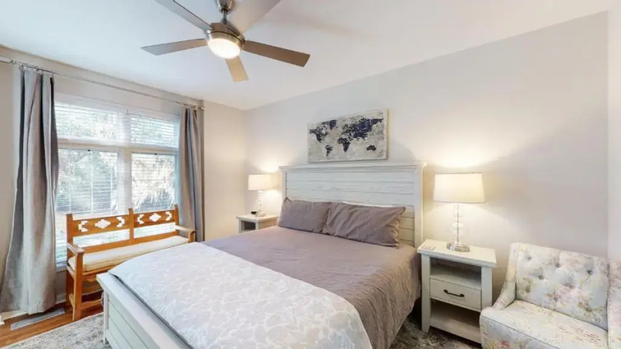 7611 Huntington Villas