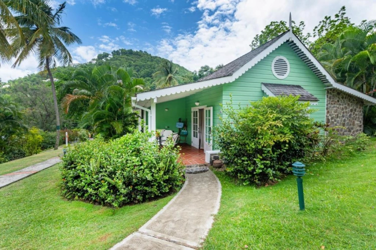 Deluxe Cottage with garden view