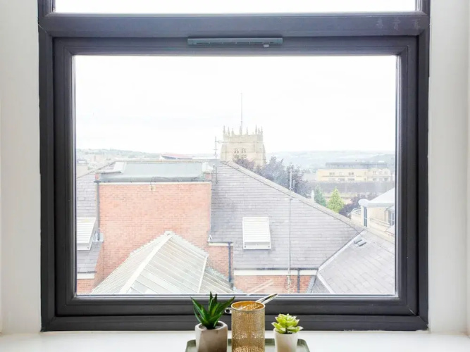 Snug Holiday Home in Bradford With Balcony