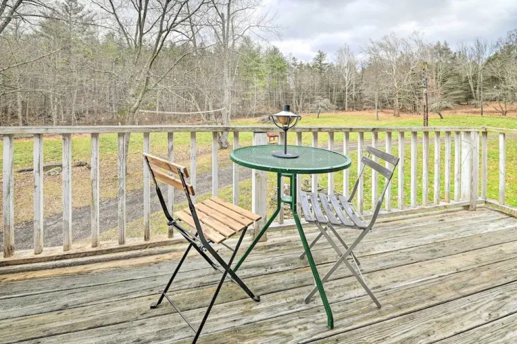 Old Time Catskill Mtn Retreat, Handcrafted Cabin!