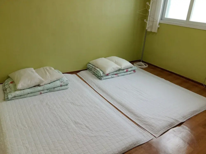 Happy Tour Guesthouse - Hostel
